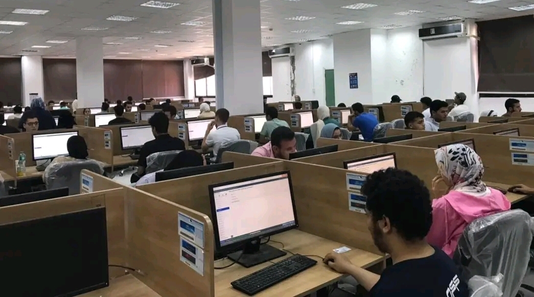 إختبارات آخر العام إلكترونياً بجامعة القناة في 147 مقررا 18 - جريدة المساء إختبارات آخر العام إلكترونياً بجامعة القناة في 147 مقررا 17 - جريدة المساء