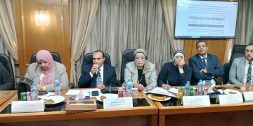 رئيس مصلحة الضرائب: استمرار اللقاءات المشتركة مع اتحاد الصناعات لحل المشكلات أولا بأول 2 - جريدة المساء رئيس مصلحة الضرائب: استمرار اللقاءات المشتركة مع اتحاد الصناعات لحل المشكلات أولا بأول 1 - جريدة المساء