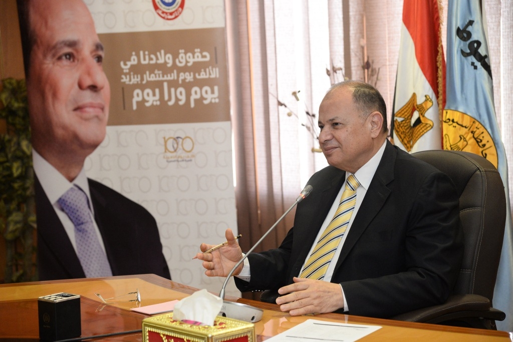 رفع درجة الاستعداد لاستقبال عيد الأضحى وخطوط ساخنة لتلقي بلاغات المواطنين بأسيوط 19 - جريدة المساء