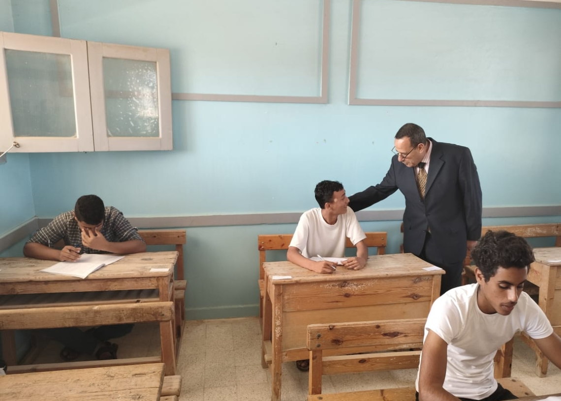 محافظ شمال سيناء يتفقد امتحانات الثانوية الأزهرية بمعاهد العريش العريش محمد سليم سلام 18 - جريدة المساء محافظ شمال سيناء يتفقد امتحانات الثانوية الأزهرية بمعاهد العريش العريش محمد سليم سلام 17 - جريدة المساء