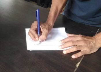 في إطار مبادرة "امسك قلمك واتعلم".. نائب محافظ الجيزة تفتتح فصلا لمحو الأمية للعاملين بالمنطقة الأثرية بالهرم 23 - جريدة المساء