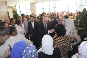 في أول يوم بعد تجديد الثقة.. استقبال حافل لمحافظ بنى سويف 21 - جريدة المساء