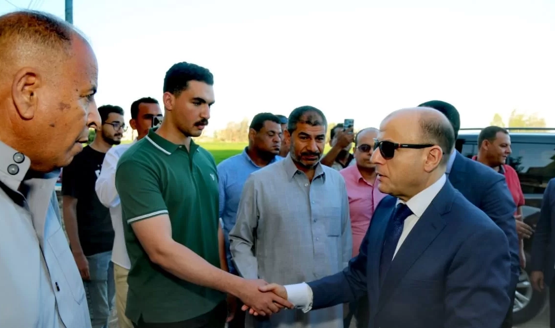 محافظ كفرالشيخ قدم واجب العزاء لأسرة اللاعب «أحمد رفعت» بمسقط رأسه فى قرية "إبشان" 19 - جريدة المساء