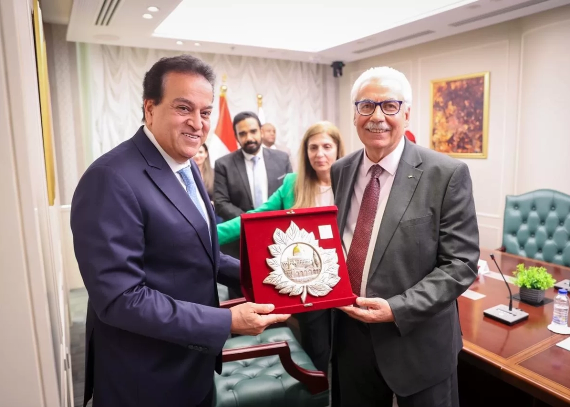 وزير الصحة لنظيره الفلسطينى: تقديم أفضل الخدمات العلاجية للمصابين الفلسطينيين بالمستشفيات المصرية 19 - جريدة المساء