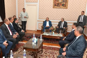 وزير قطاع الأعمال يتفقد شركة مصر للغزل والنسيج بالمحلة، تفاصيل 27 - جريدة المساء