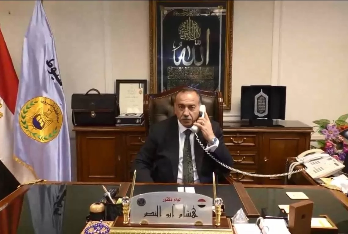 خلال اتصال هاتفي.. محافظ أسيوط يهنئ "سيلا" و "رحمة" لحصدهما المركز الأول بالثانوية الفنية 19 - جريدة المساء