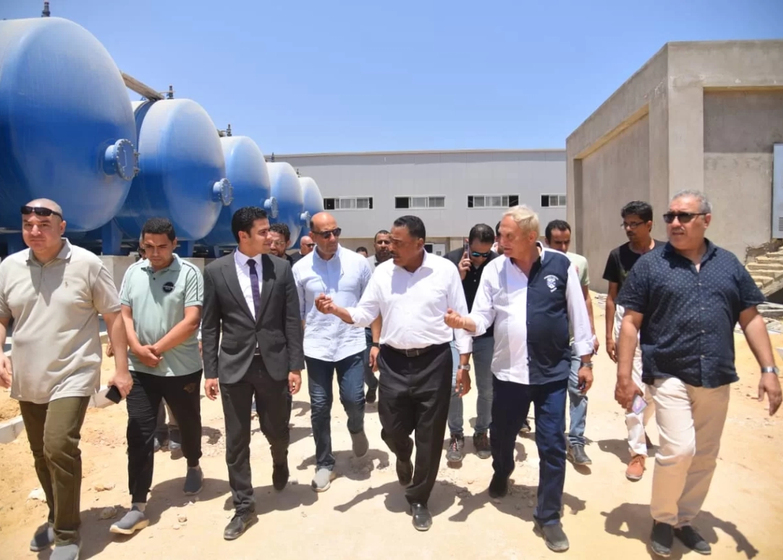 شعيب يتفقد أعمال إنشاء محطة الرميلة ٤ لسرعة حل مشكلة نقص المياة بمطروح 15 - جريدة المساء