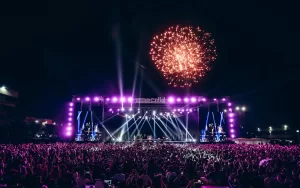 الآلاف يحضرون حفل كايروكي ضمن حفلات ليالي مصر بالإسكندرية 21 - جريدة المساء