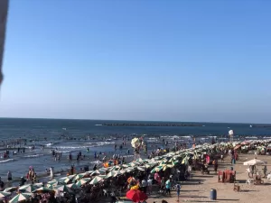 رأس البر تشهد إقبالًا كبيرًا من المصطافين فى عطلة نهاية الأسبوع 23 - جريدة المساء