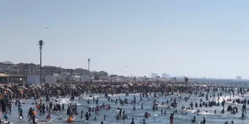 رأس البر تشهد إقبالًا كبيرًا من المصطافين فى عطلة نهاية الأسبوع 2 - جريدة المساء رأس البر تشهد إقبالًا كبيرًا من المصطافين فى عطلة نهاية الأسبوع 1 - جريدة المساء