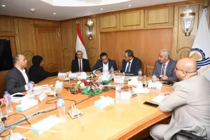 في أول لقاء جماهيرى مع المواطنين.. محافظ قنا بحث 167 طلبا وشكوى 21 - جريدة المساء