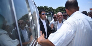 جولة ميدانية لنائب المحافظ والسكرتير العام لمتابعة الالتزام بتعريفة الأجرة الجديدة بمطروح 2 - جريدة المساء جولة ميدانية لنائب المحافظ والسكرتير العام لمتابعة الالتزام بتعريفة الأجرة الجديدة بمطروح 1 - جريدة المساء