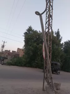 عامود ضغط عالى يهدد حياة المواطنين بكوم المؤمنين.. فى قنا 21 - جريدة المساء