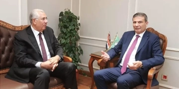 "فاروق" يستقبل وزير الزراعة السابق بمقر الوزارة بالعاصمة الإدارية   1 - جريدة المساء