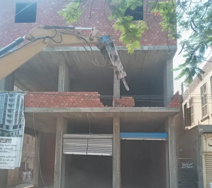 محافظ بني سويف: إزالة 27 حالة "بعد مرور يومين " على المرحلة الأولى  من الموجة الـــ 23 لحملات إزالة التعديات       18 - جريدة المساء