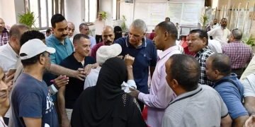 محافظ اسوان يتفقد منظومة إنهاء إجراءات التصالح فى مخالفات البناء بالمركز التكنولوجى 2 - جريدة المساء محافظ اسوان يتفقد منظومة إنهاء إجراءات التصالح فى مخالفات البناء بالمركز التكنولوجى 1 - جريدة المساء