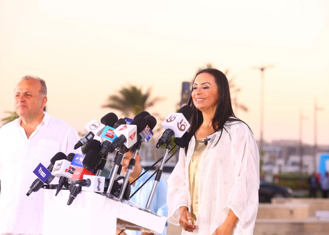 إطلاق الاستيراتيجية الوطنية لمكافحة المخدرات بالتنسيق مع ١٢ وزارة.. خلال الأسابيع المقبلة 18 - جريدة المساء وزيرة التضامن والعضو المنتدب للشركة المتحدة