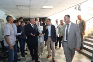 "الأشموني "يتفقد مستشفى القنايات المركزي ويؤكد أن القطاع الصحي على قائمة أوليات العمل وصولاً لمجتمع صحي وسليم 29 - جريدة المساء