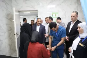 "الأشموني "يتفقد مستشفى القنايات المركزي ويؤكد أن القطاع الصحي على قائمة أوليات العمل وصولاً لمجتمع صحي وسليم 21 - جريدة المساء