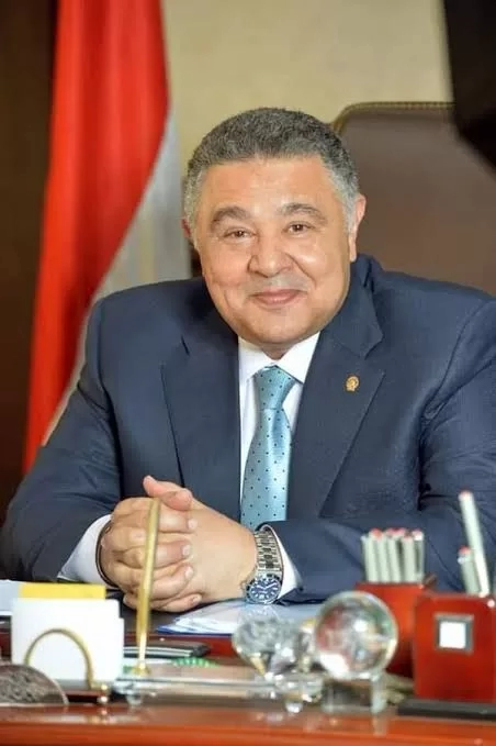 محافظ البحر الأحمر يقرر تحديد سعر نقل طن المياه ب 60 جنيهًا تيسيراً على المواطنين.. وغرامة 10 آلاف للمخالفين 19 - جريدة المساء