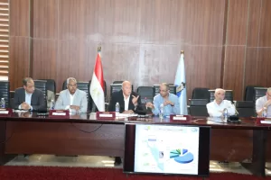 محافظ البحر الأحمر يقرر تحديد سعر نقل طن المياه ب 60 جنيهًا تيسيراً على المواطنين.. وغرامة 10 آلاف للمخالفين 21 - جريدة المساء