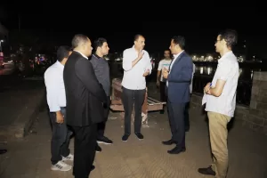 محافظ سوهاج يتفقد الكورنيش الشرقى.. ويوجه بتكثيف أعمال النظافة والتجميل وزيادة المسطحات الخضراء 20 - جريدة المساء