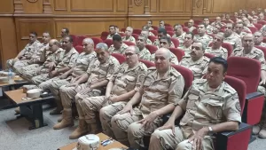 مدير تعليم الجيزة في اجتماع القادة العسكريين لمدارس التأسيس العسكري: جميعنا يعمل يداً بيد لبناء جيل متحضر.. يعي تحديات العصر الراهن 21 - جريدة المساء