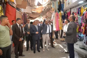 محافظ أسيوط يزور فرع البنك الزراعي المصري.. ويقود حملة لإزالة الاشغالات بشارع ثابت 22 - جريدة المساء محافظ أسيوط يزور فرع البنك الزراعي المصري.. ويقود حملة لإزالة الاشغالات بشارع ثابت 21 - جريدة المساء