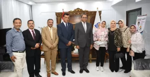 محافظ قنا يكرم أوائل الثانوية العامة 33 - جريدة المساء