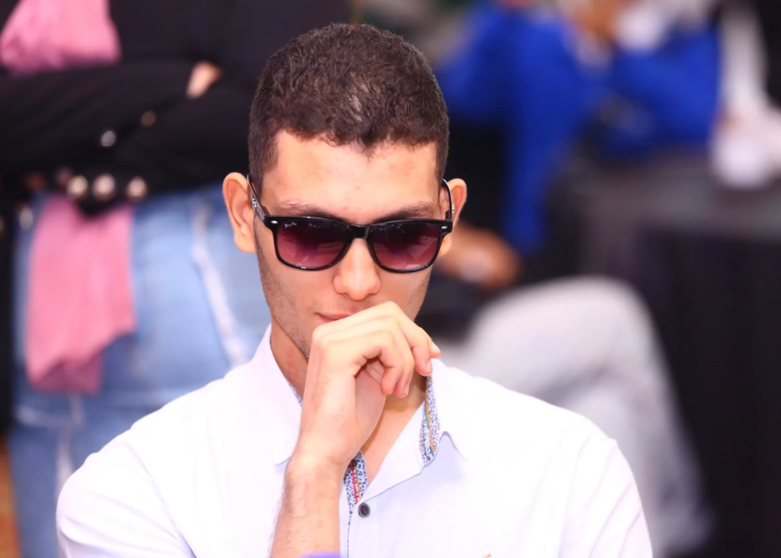 أحد الطلاب من ذوى الإعاقة