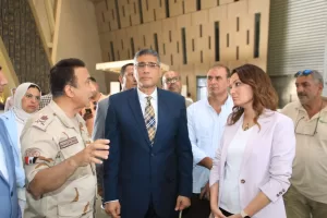 محافظ الجيزة يزور المتحف المصري الكبير.. ويشيد بالصرح الأثري العظيم 24 - جريدة المساء