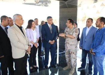 محافظ الجيزة يزور المتحف المصري الكبير.. ويشيد بالصرح الأثري العظيم 24 - جريدة المساء