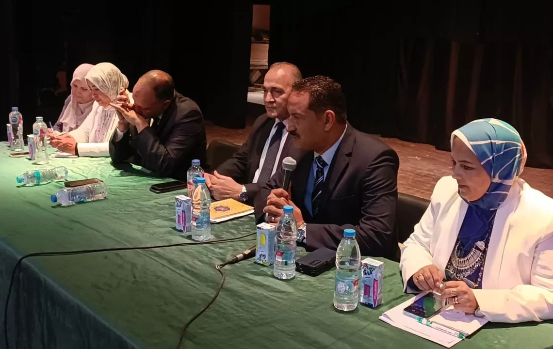 قيادات الجيزة تجتمع لطرح مقترحاتها لحل مشكلة الكثافات داخل المدارس 19 - جريدة المساء