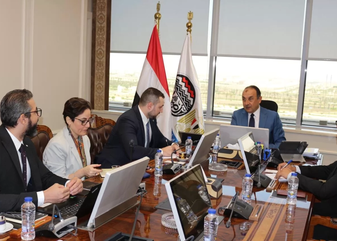 قطاع الأعمال العام: استثمارات جديدة في مجال الطاقة بين مصر وروسيا 20 - جريدة المساء قطاع الأعمال العام: استثمارات جديدة في مجال الطاقة بين مصر وروسيا 19 - جريدة المساء