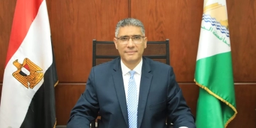 محافظ الجيزة يعتمد حركة ترقيات لـ329 موظفا بالديوان العام والأحياء والمراكز 1 - جريدة المساء