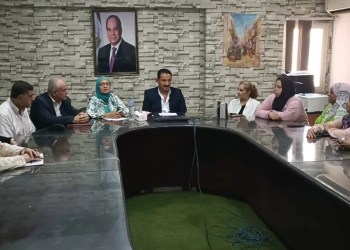 وكيل وزارة التعليم يجتمع مع مسؤولي المدارس الرسمية للغات بالجيزة.. ويطرح 10 توصيات للعام الدراسي الجديد 17 - جريدة المساء