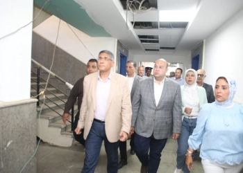 خلال جولته علي الخدمات الصحية بالمركز.. محافظ الجيزة يتفقد سير العمل بمستشفى الصف المركزى (صور) 31 - جريدة المساء