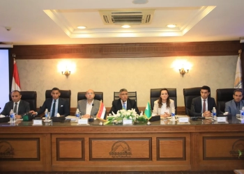 محافظ الجيزة: إرضاء المواطن علي رأس أولوياتنا.. وهناك مراقبة مستمرة لأداء المديريات والوحدات المحلية لتقييم سرعة البت في الشكاوي والطلبات 22 - جريدة المساء