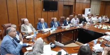 محافظ المنيا يلتقى أعضاء مجلس الشيوخ لمناقشة القضايا الجماهيرية 1 - جريدة المساء