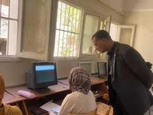 وكيل تعليم قنا يتابع الاختبارات الالكترونية للمتقدمين للالتحاق بمدارس Stem 22 - جريدة المساء