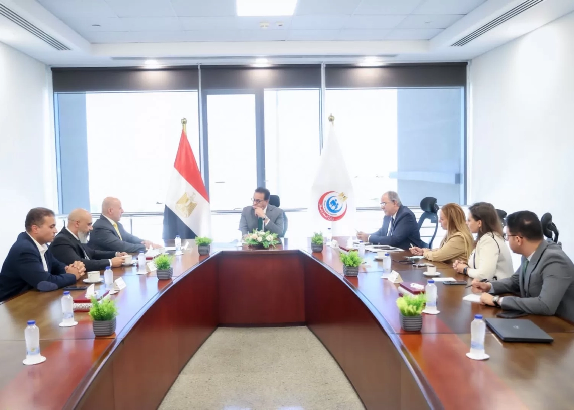 وزير الصحة ناقش آليات تنفيذ مشروع التصنيع المحلي لأجهزة الموجات الصوتية "السونار" في مصر مع  شركة جنرال إلكتريك 18 - جريدة المساء