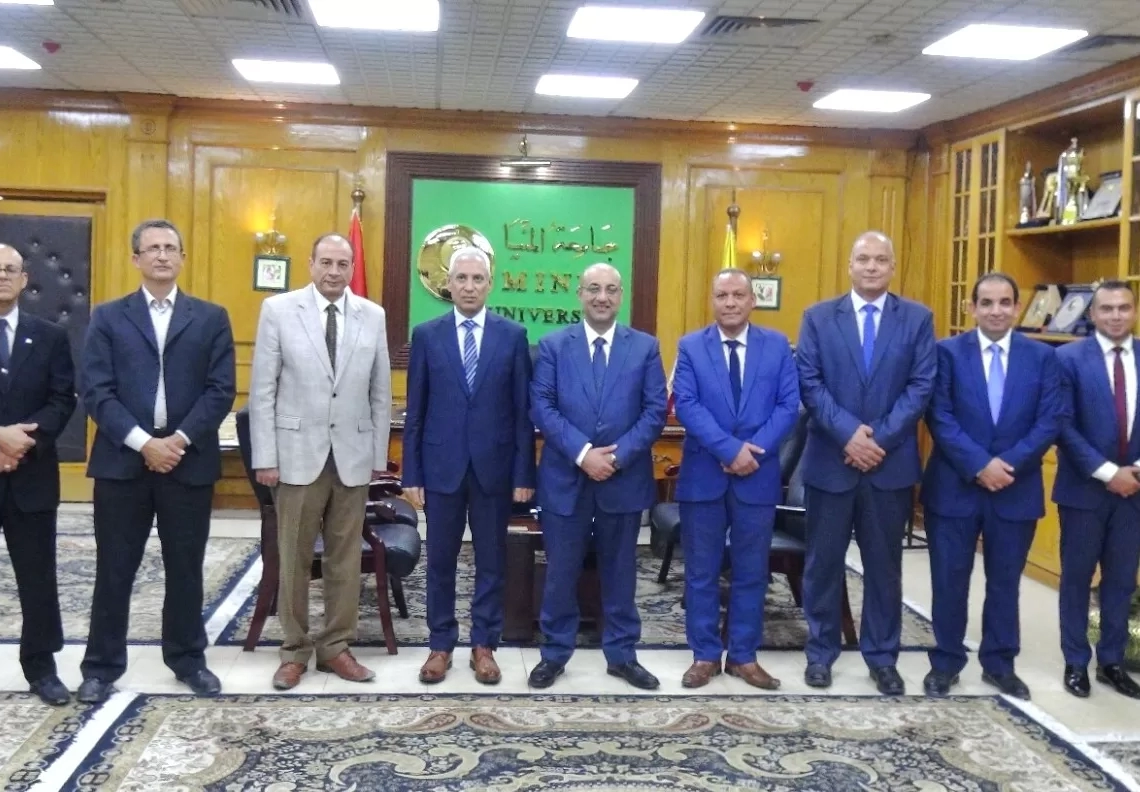 رئيس جامعة المنيا يستقبل نائب وزير التربية والتعليم 17 - جريدة المساء