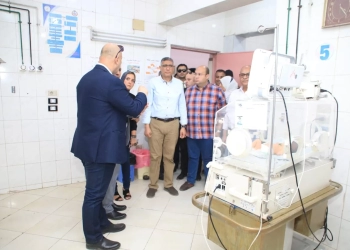بالصور- تفاصيل زيارة محافظ الجيزة لمستشفي أوسيم المركزى 31 - جريدة المساء