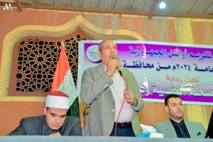 شهادات تقدير ومبالغ مالية لأوائل الثانوية العامة بقنا 61 - جريدة المساء