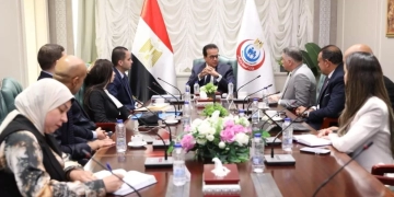 وزير الصحة والسكان يتابع خطوات إطلاق  المنصة  الالكترونية الخاصة بالسياحة الصحية 1 - جريدة المساء