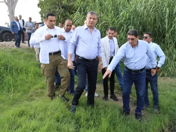 وزير الزراعة يلتقي عددا من مزارعي البحيرة ويشدد على التوزيع العادل للأسمدة ووصول الدعم لمستحقيه 18 - جريدة المساء وزير الزراعة يلتقي عددا من مزارعي البحيرة ويشدد على التوزيع العادل للأسمدة ووصول الدعم لمستحقيه 17 - جريدة المساء