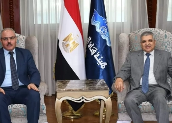 د.مندور يهنئ الفريق ربيع بتجديد الثقة رئيساً لهيئة قناة السويس 31 - جريدة المساء