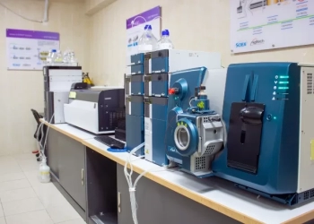 الزراعة: "المركزي لمتبقيات المببيدات" يستقبل أحدث جهاز للتحليل بفرع الإسماعيلية 23 - جريدة المساء