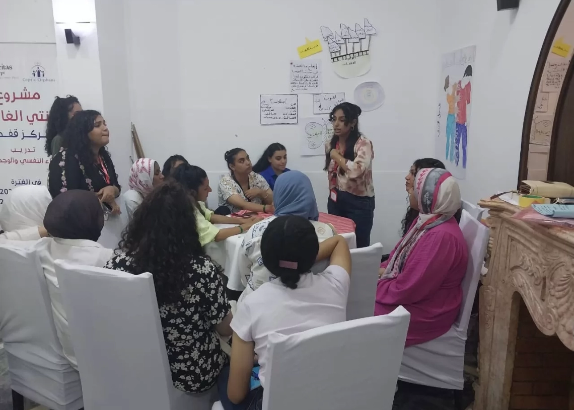 "التصالح مع النفس وقبول الآخر"..تضامن قنا تختتم معسكر البناء النفسي والوجداني لـ 500 فتاة جامعية 19 - جريدة المساء