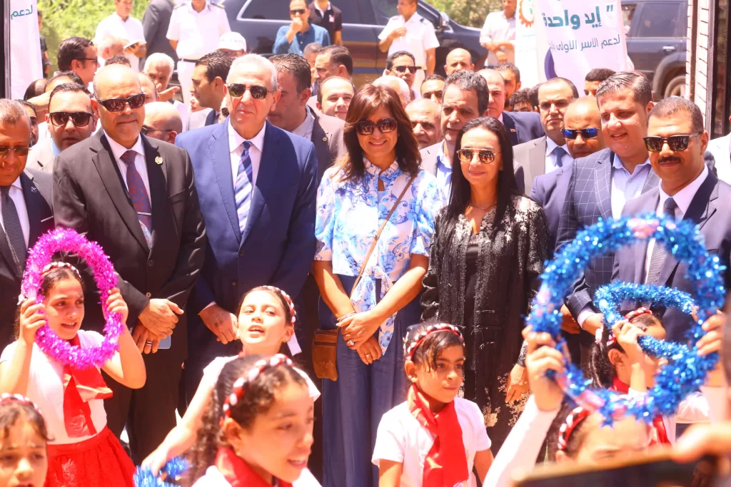 وزيرا "التضامن و العمل" يفتتحان مدرسة حنون الثانوية للبنات بـ"زفتي" بعد رفع كفاءتها 20 - جريدة المساء